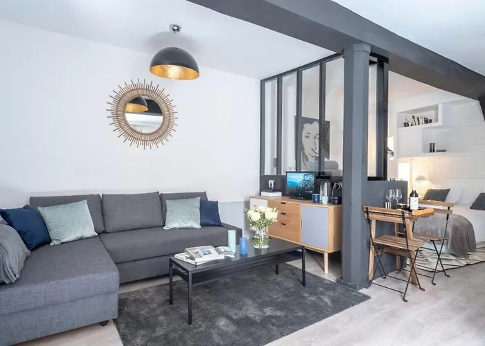 Charming Flat W Terrace Near Le Marais - Paris 1