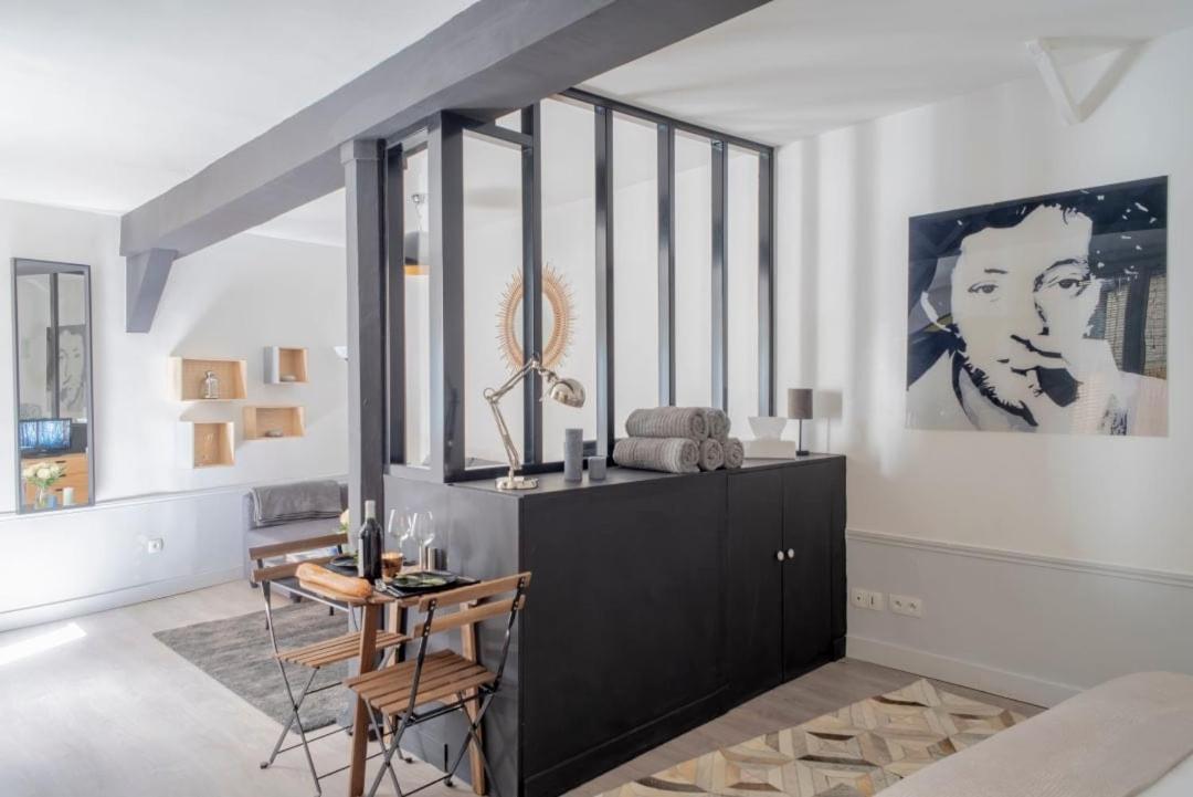 Charming Flat W Terrace Near Le Marais - 1 * Paris