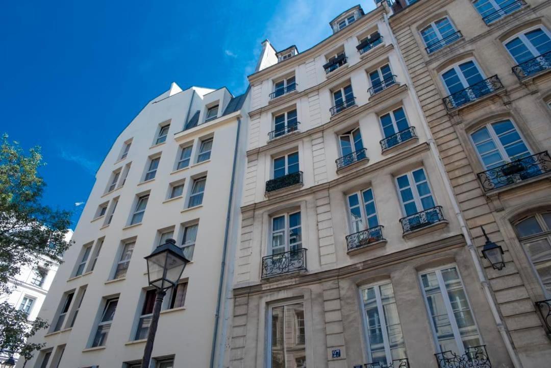 Charming Flat W Terrace Near Le Marais - 1