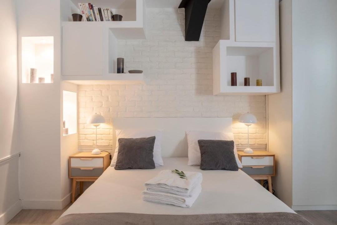 Apartment Charming Flat W Terrace Near Le Marais - 1 *